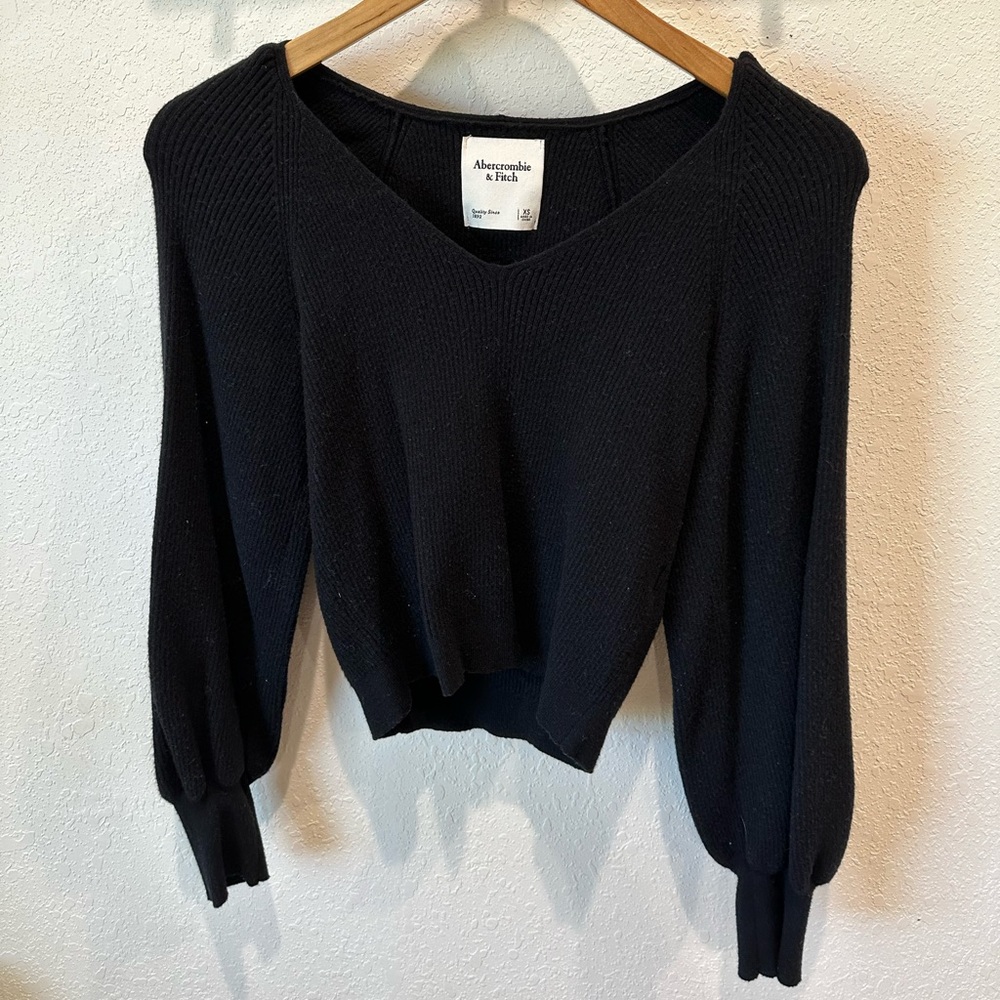 Abercrombie and Fitch SET — sweater and skirt